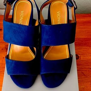 Vionic Bianca suede sling back NIB